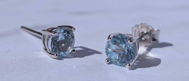 Clous d'oreilles Argent massif Gilgen&amp;Co  Topaze bleue naturelle