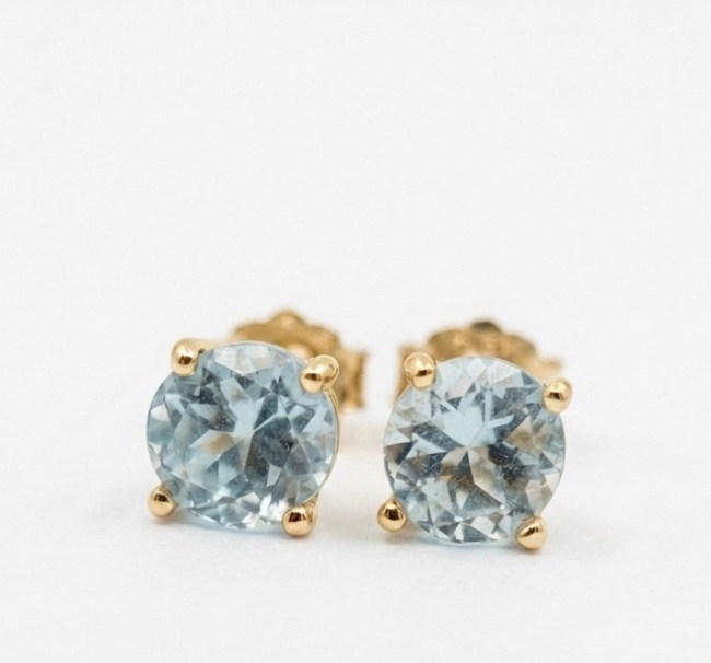 Clous d'oreilles Or Jaune 18K Gilgen&amp;Co Topaze bleue naturelle
